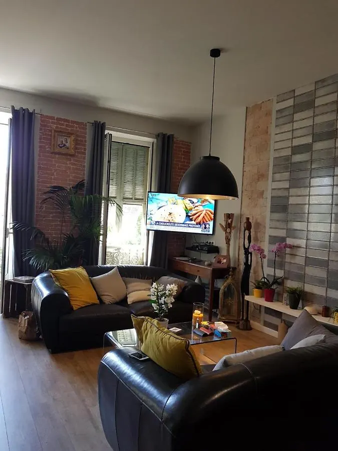 Chambres Supérieures privées, plein centre-ville de Nice - HUBERT 0*,  Francia
