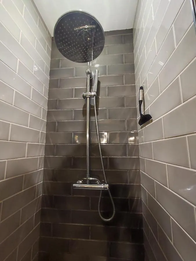 Chambres Superieures Privees, Plein Centre-Ville De Nice - Hubert Γαλλία