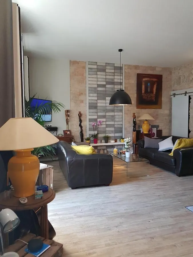 Δωμάτια σε οικογενειακή κατοικία Chambres Superieures Privees, Plein Centre-Ville De Nice - Hubert